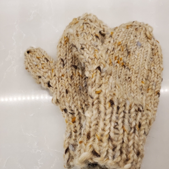 100% Wool toddler mittens - Picture 3 of 3